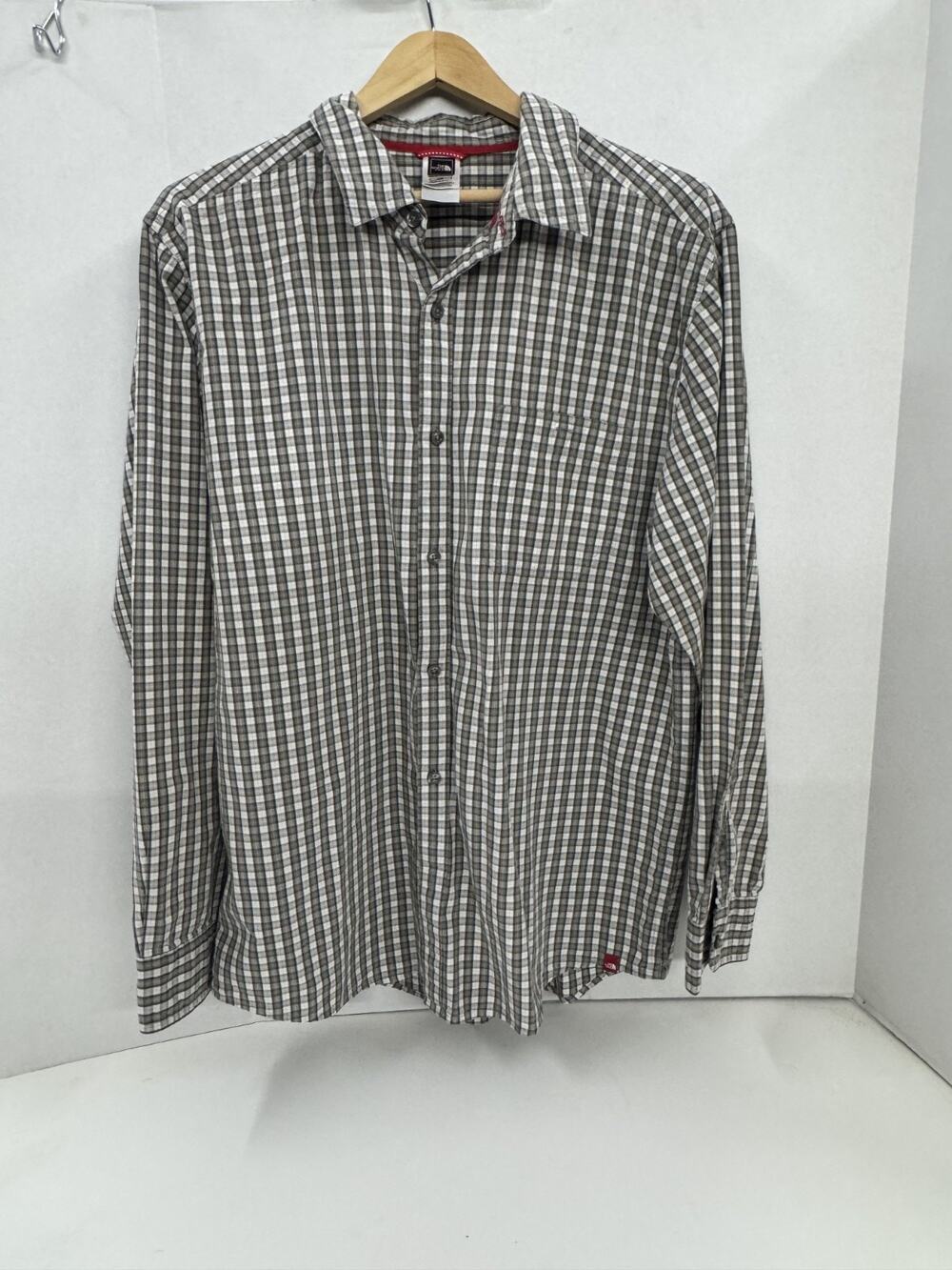 The North Face Men's Button Down Size Large Plaid